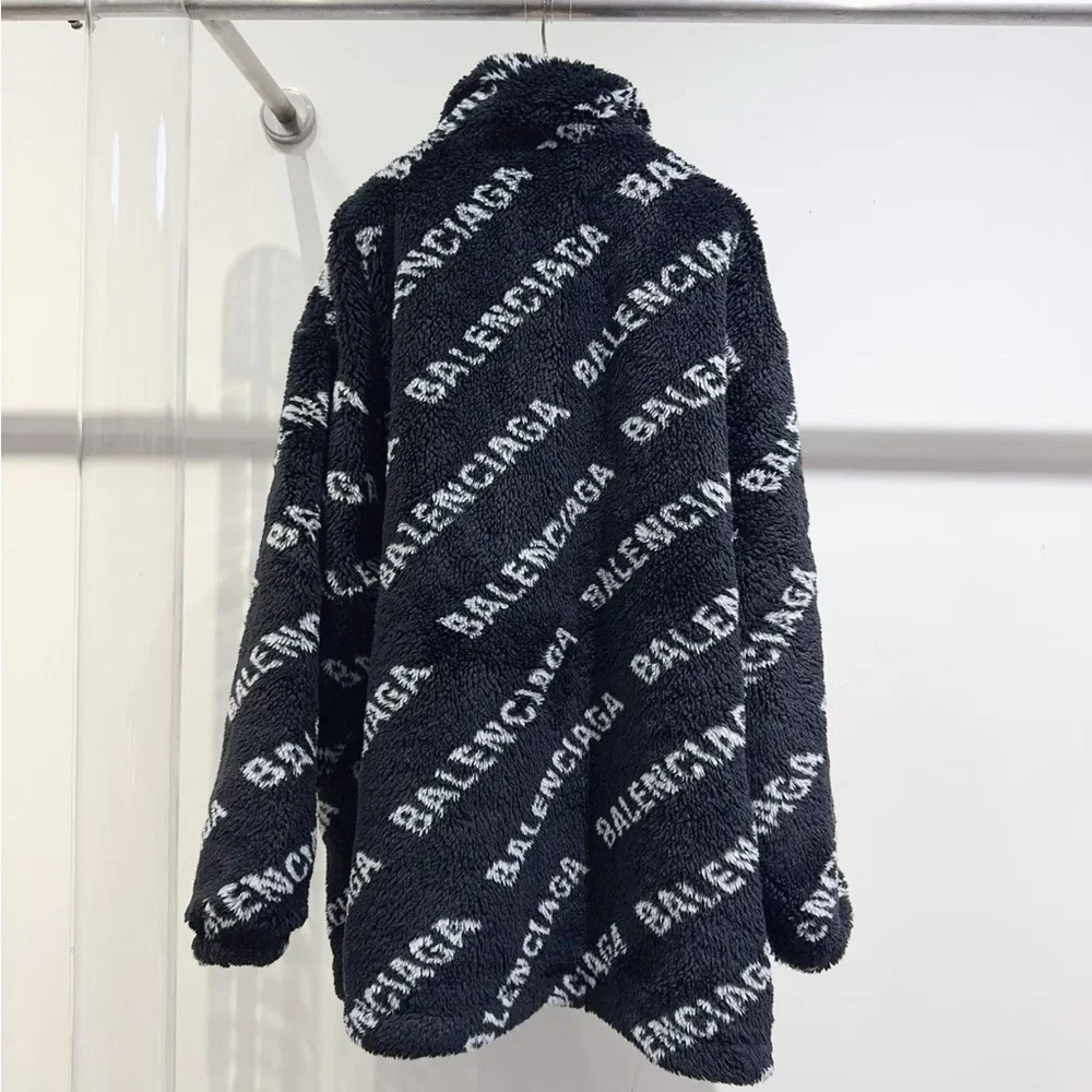 Authentic Balenciaga Black and White Fleece Jacket - Picture 2 of 5